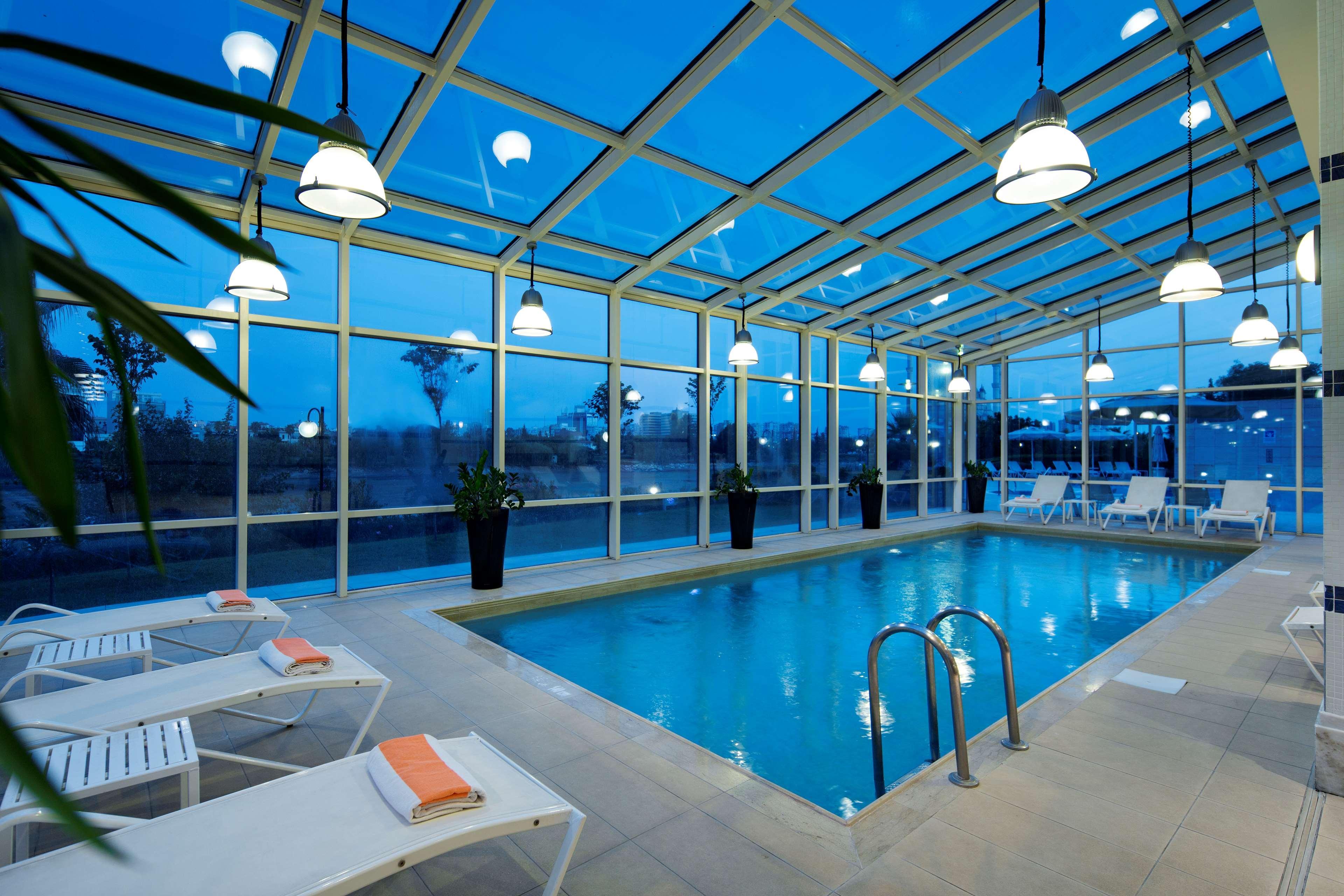 Adana Hiltonsa Hotel Zewnętrze zdjęcie