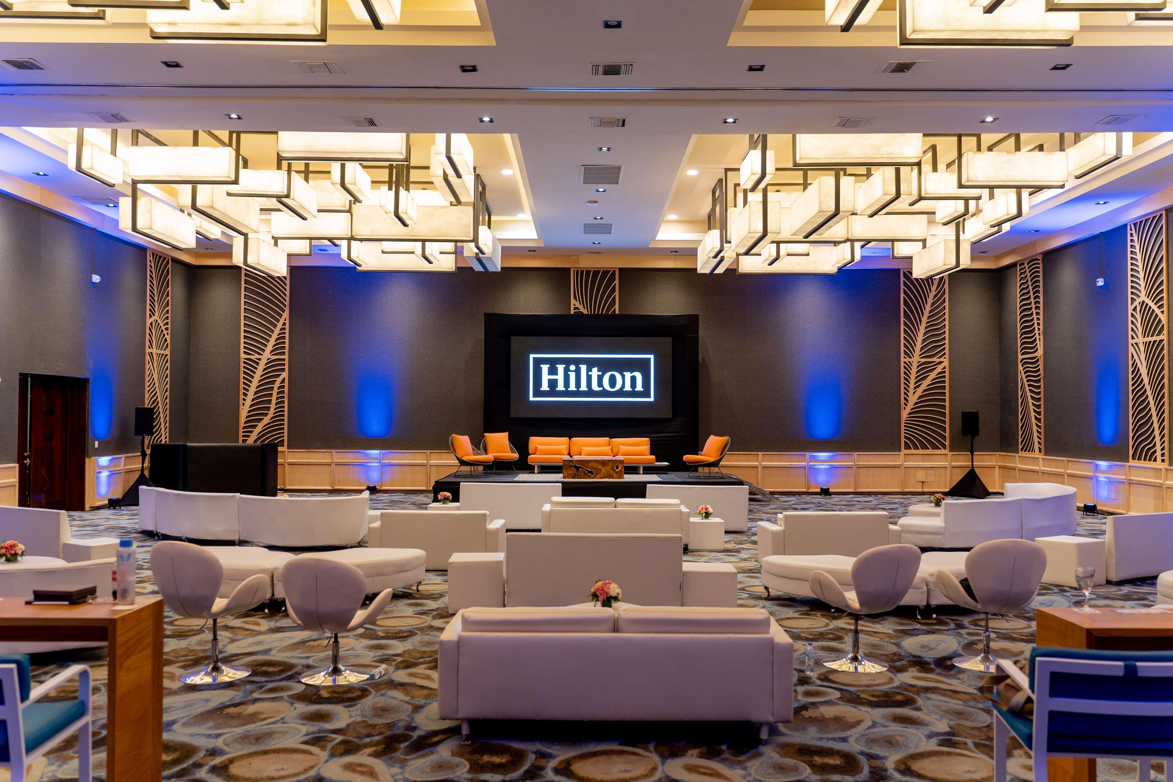 Adana Hiltonsa Hotel Zewnętrze zdjęcie