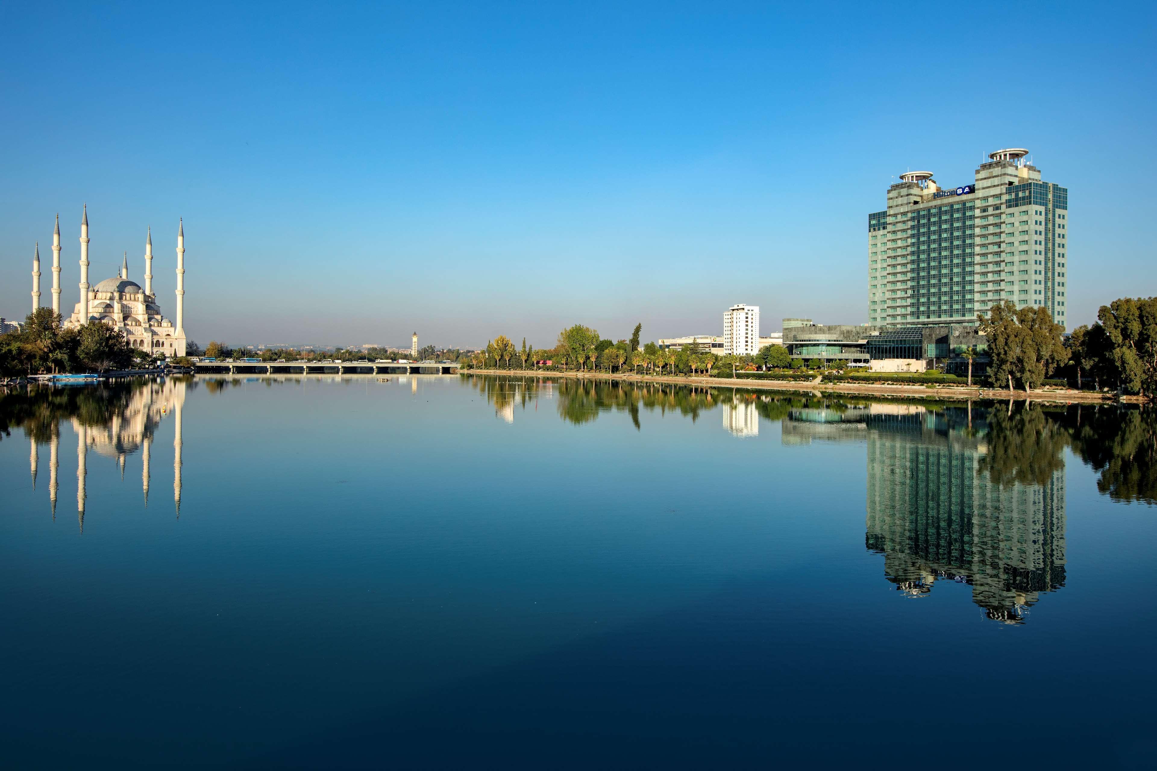Adana Hiltonsa Hotel Zewnętrze zdjęcie