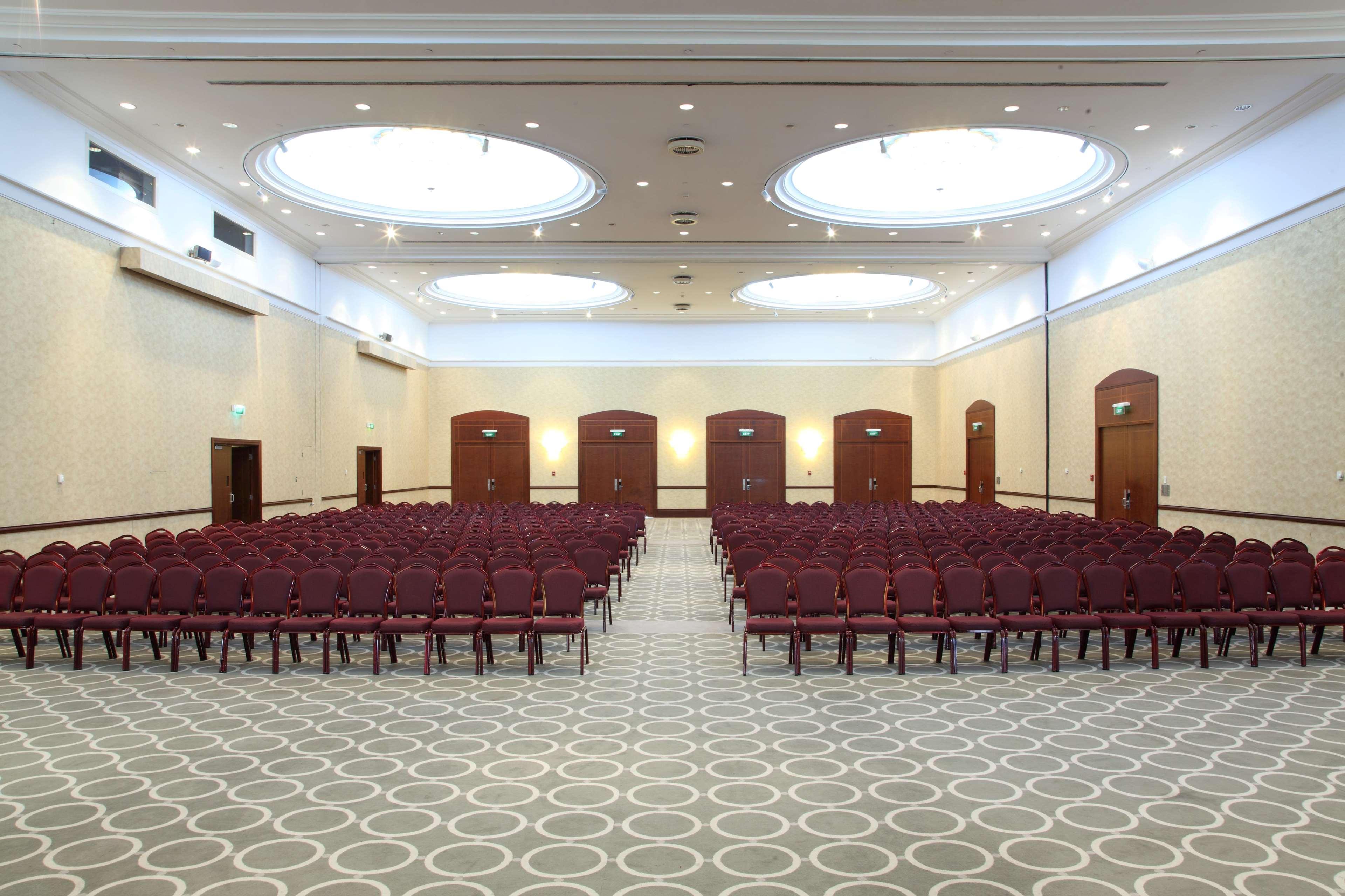 Adana Hiltonsa Hotel Zewnętrze zdjęcie