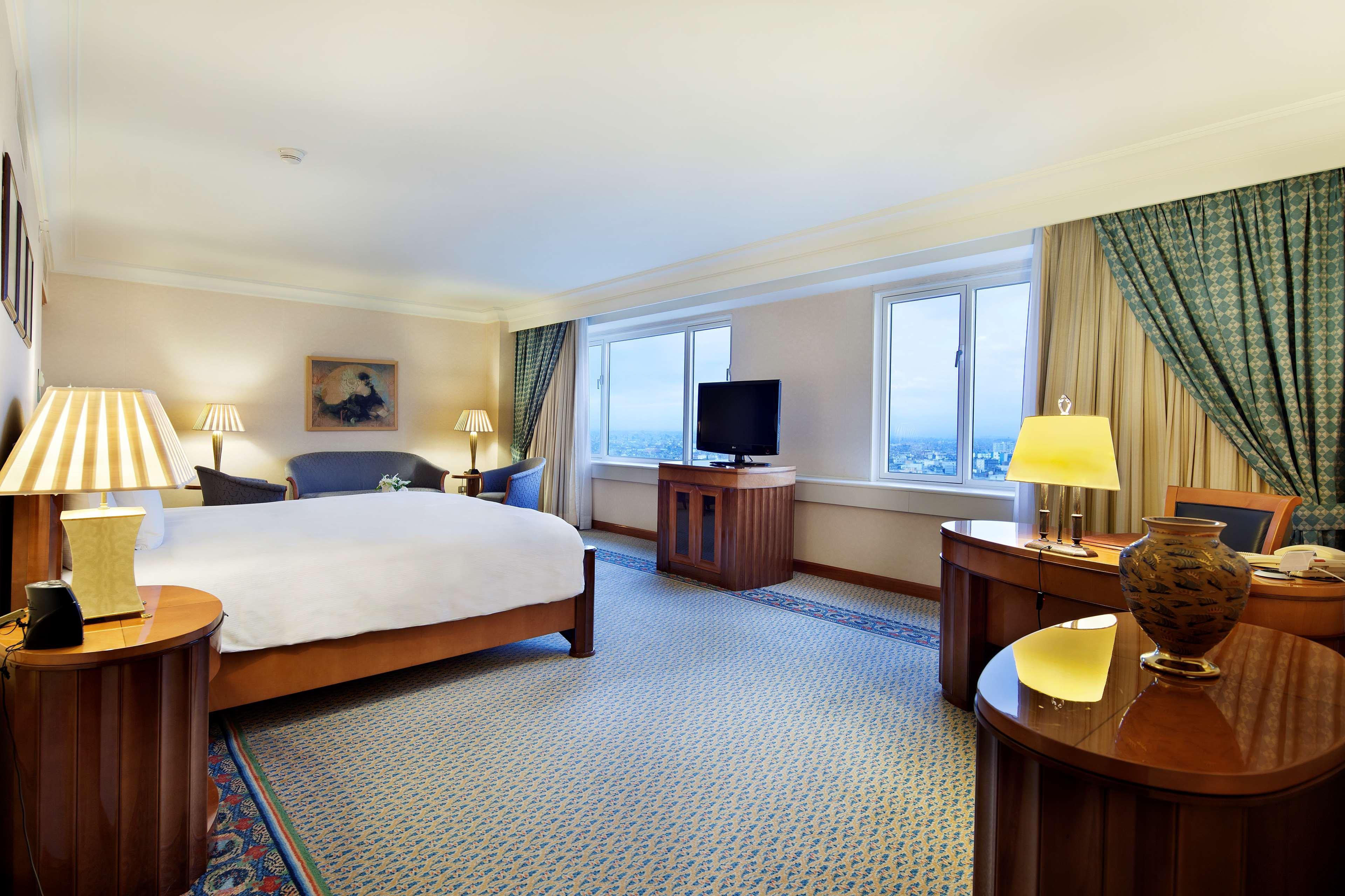 Adana Hiltonsa Hotel Zewnętrze zdjęcie