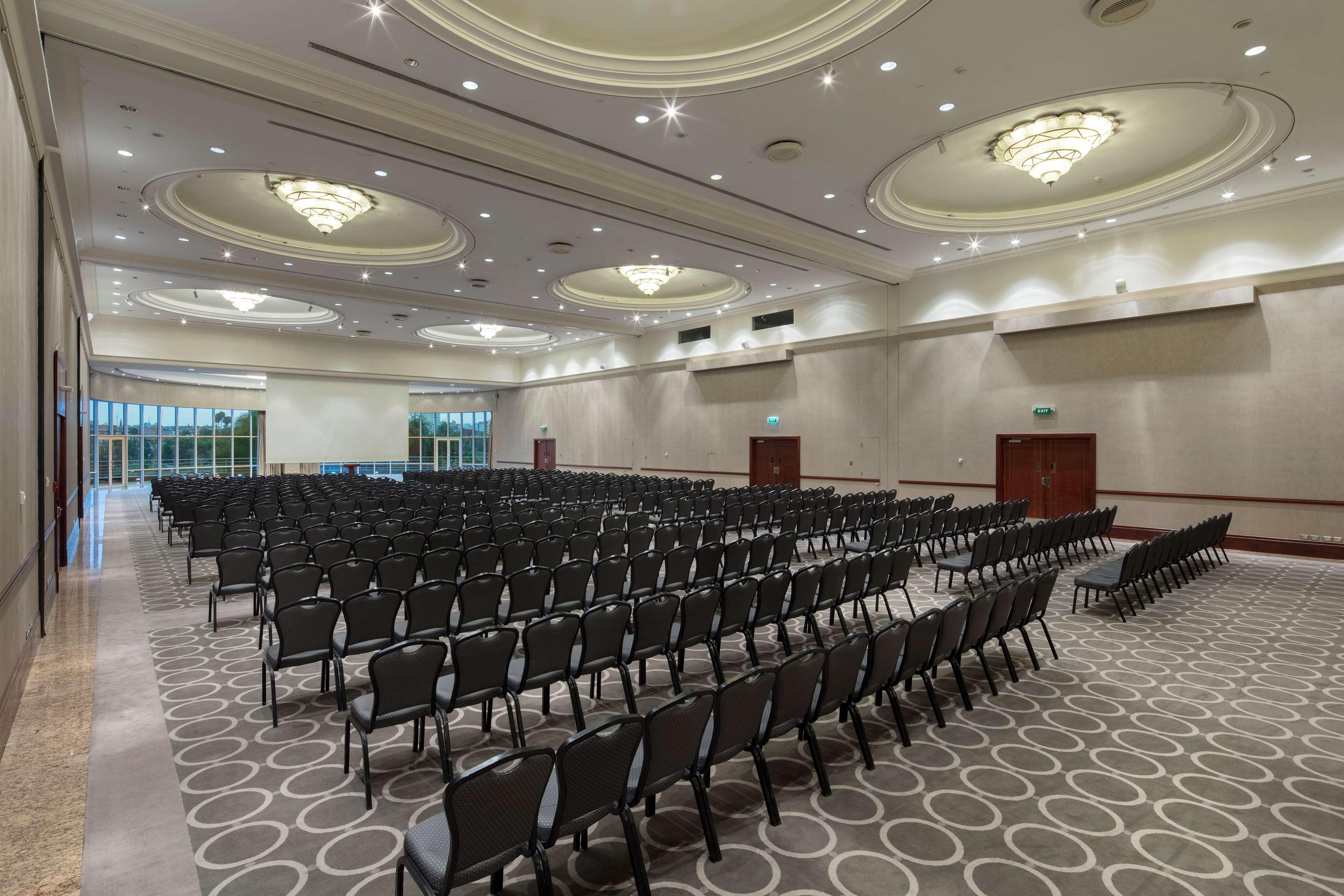Adana Hiltonsa Hotel Zewnętrze zdjęcie