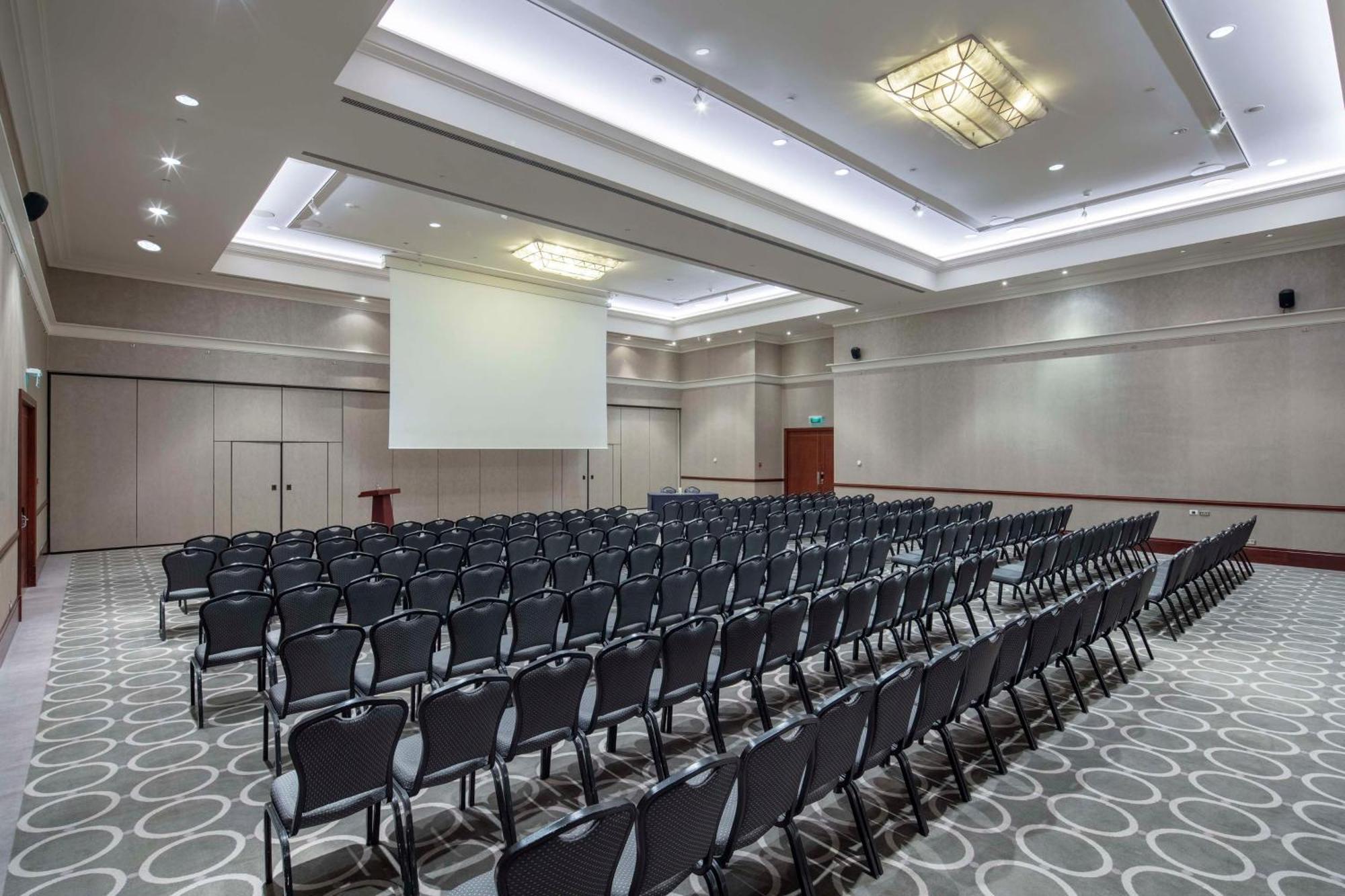 Adana Hiltonsa Hotel Zewnętrze zdjęcie