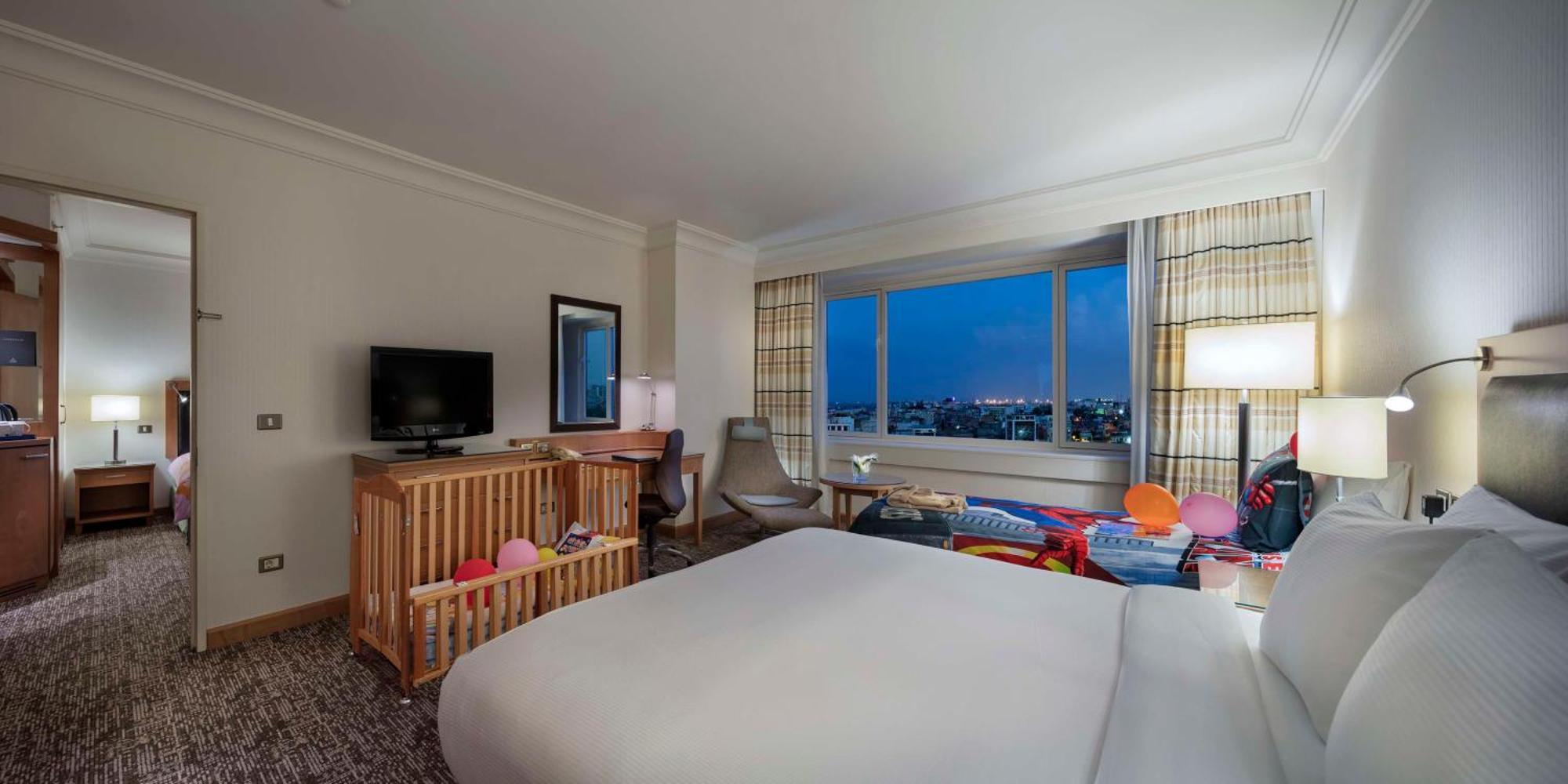 Adana Hiltonsa Hotel Zewnętrze zdjęcie