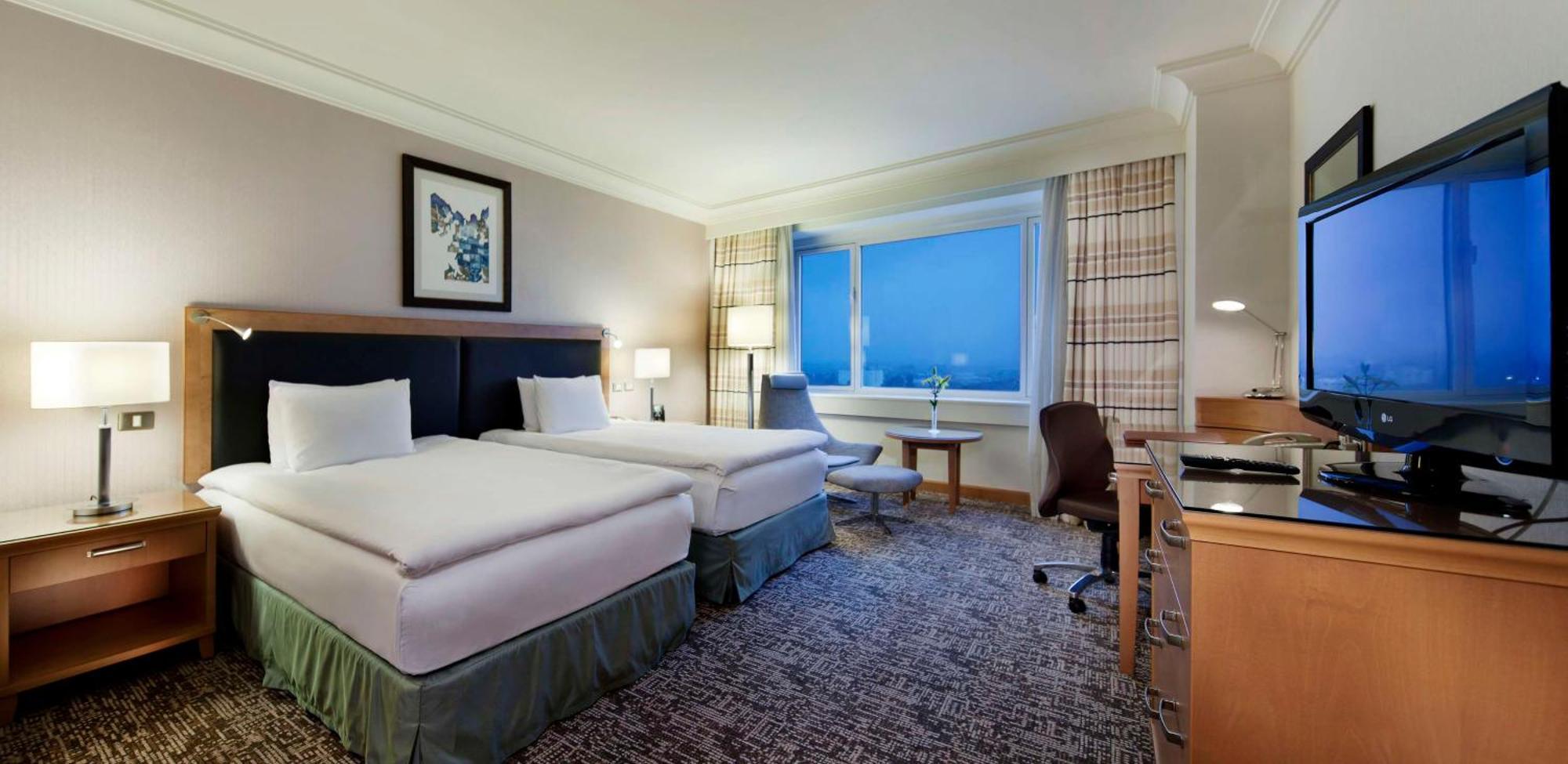 Adana Hiltonsa Hotel Zewnętrze zdjęcie