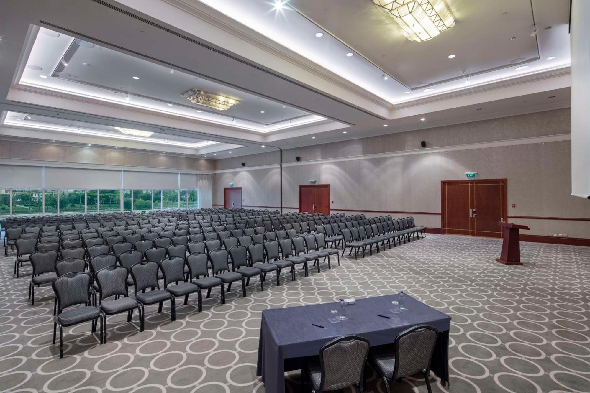 Adana Hiltonsa Hotel Zewnętrze zdjęcie