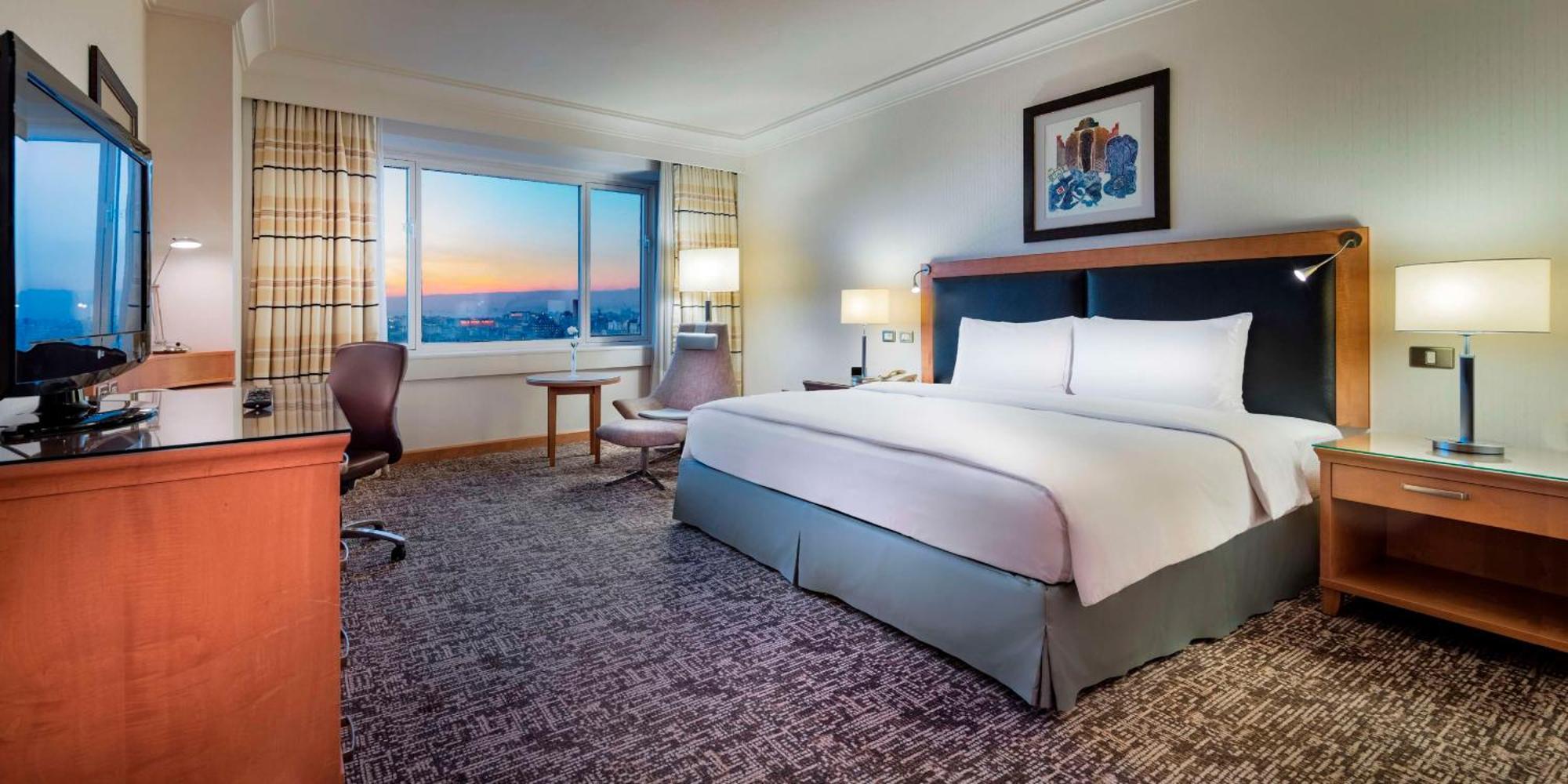 Adana Hiltonsa Hotel Zewnętrze zdjęcie