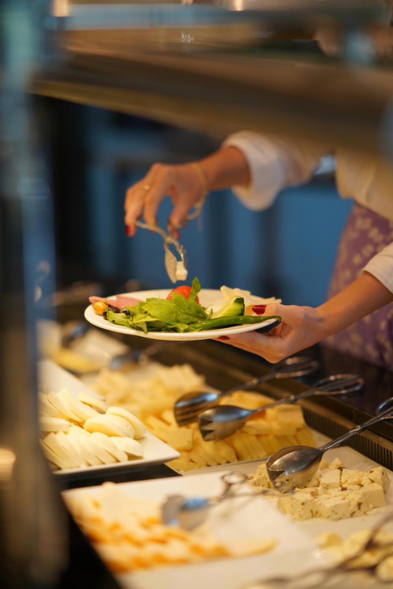 Adana Hiltonsa Hotel Zewnętrze zdjęcie